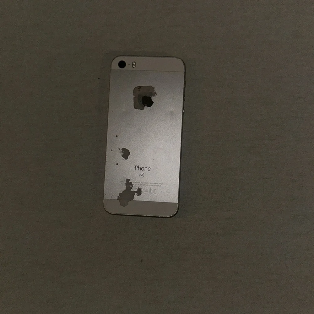 Electronics. iPhone SE. Parts Only.
